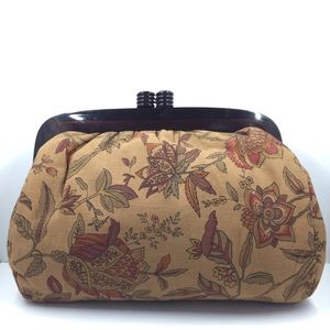 Perfect Vintage Fall Clutch 🍂🍁